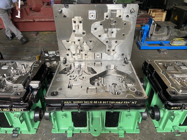 3-Cylinder Block Tooling – Pattern Assembly (Front View)