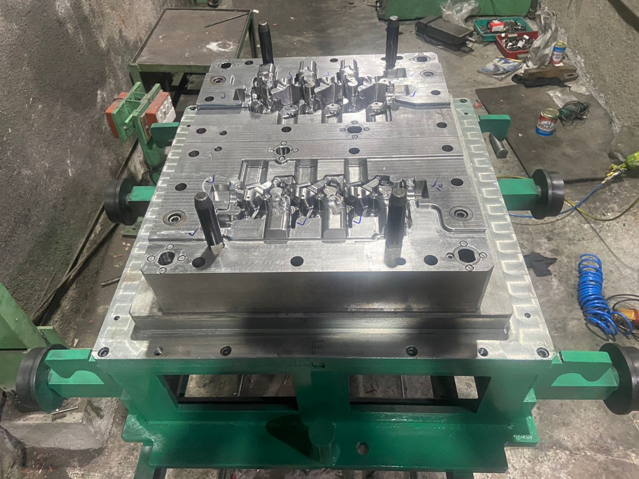 Cylinder Head – Intake Manifold Face