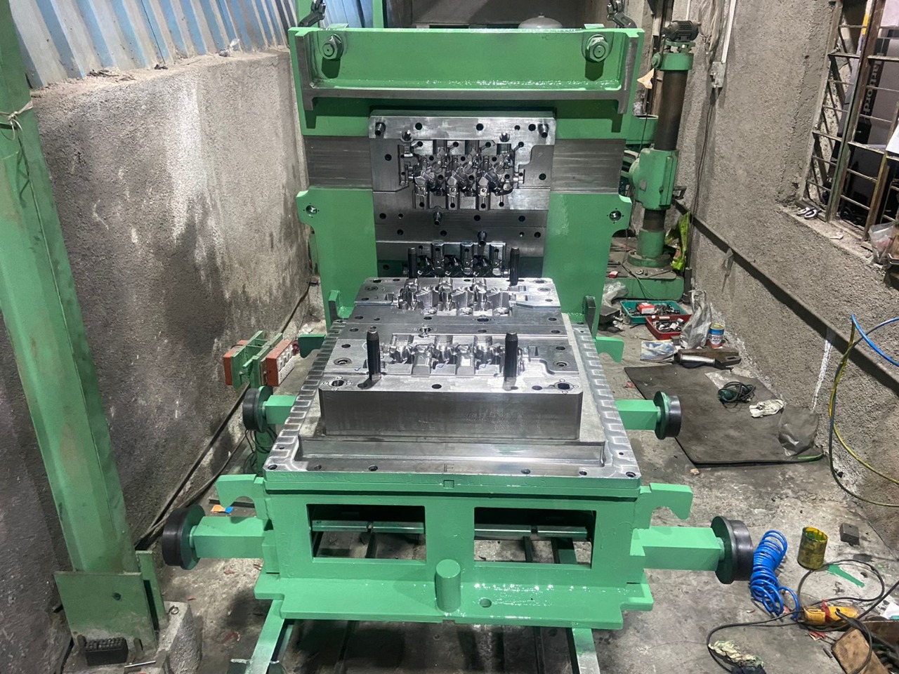 Cylinder Head – Bottom Face (Gasket Surface)