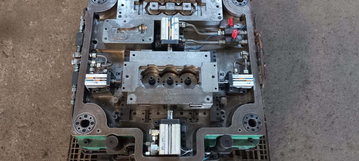 Loramendi Core Box – Cylinder Head Water Jacket (View 1)
