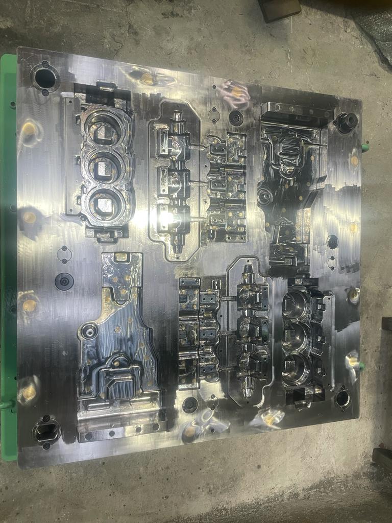 Cold Core Box – Crankcase Ventilation Passage