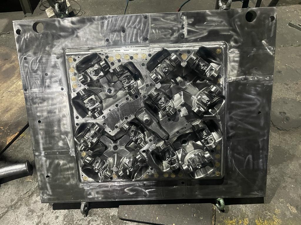 HPML Pattern – Multi-Cavity Housing (DISA 240)
